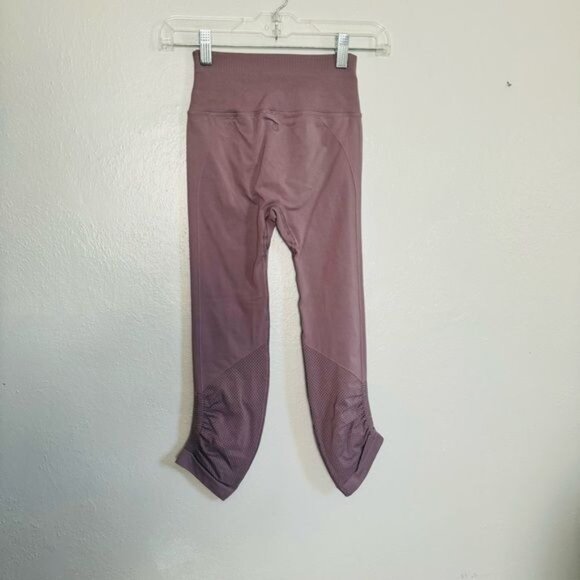 Lululemon Flow & Go Crop Cool Cocoa (Mauve) Size 4 - Picture 8 of 8